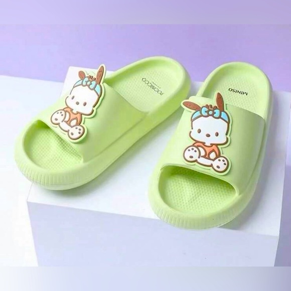 🔖 Sanrio Pochacco Slippers - Picture 1 of 4